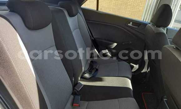 Sayi Na hannu Hyundai i20 White Mota in Mohale's Hoek a Mohale's Hoek Sayi Na hannu Hyundai i20 White Mota in Mohale's Hoek a Mohale's Hoek