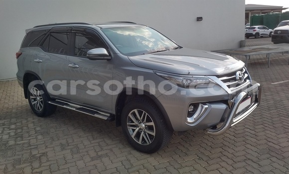 اشتري مستعمل Toyota Fortuner Silver سيارة في Import - Dubai في Maseru اشتري مستعمل Toyota Fortuner Silver سيارة في Import - Dubai في Maseru