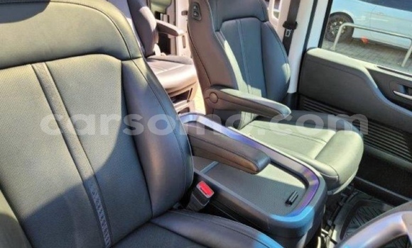 Sayi Na hannu Hyundai Starex (H-1) White Mota in Butha–Buthe a Thaba-Tseka Sayi Na hannu Hyundai Starex (H-1) White Mota in Butha–Buthe a Thaba-Tseka