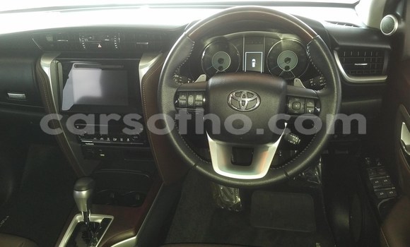 اشتري مستعمل Toyota Fortuner Silver سيارة في Import - Dubai في Maseru اشتري مستعمل Toyota Fortuner Silver سيارة في Import - Dubai في Maseru
