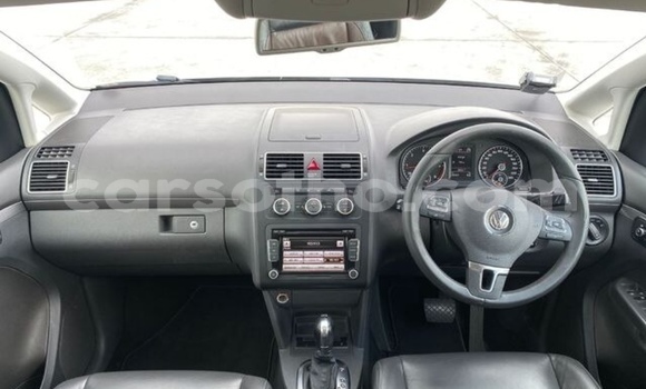 Sayi Na hannu Volkswagen Touran Silver Mota in Maputsoa a Leribe Sayi Na hannu Volkswagen Touran Silver Mota in Maputsoa a Leribe