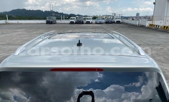 Sayi Na hannu Volkswagen Touran Silver Mota in Maputsoa a Leribe Sayi Na hannu Volkswagen Touran Silver Mota in Maputsoa a Leribe