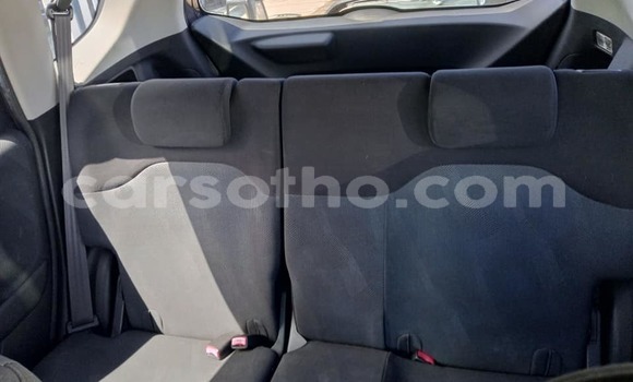 Sayi Na hannu Honda FIT Blue Mota in Maseru a Maseru Sayi Na hannu Honda FIT Blue Mota in Maseru a Maseru