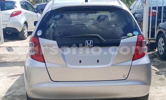 Sayi Na hannu Honda FIT Silver Mota in Maseru a Maseru Sayi Na hannu Honda FIT Silver Mota in Maseru a Maseru