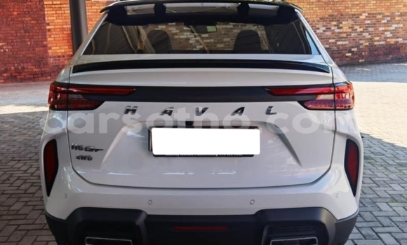 Buy Used Haval H6 White Car in Maputsoe in Leribe Buy Used Haval H6 White Car in Maputsoe in Leribe