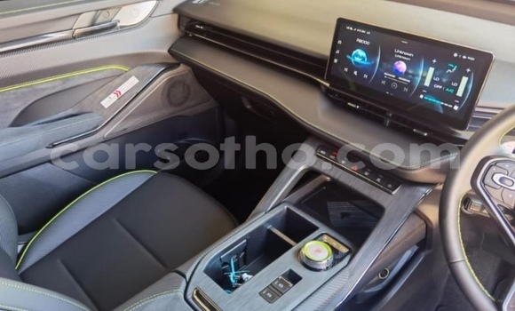 Buy Used Haval H6 White Car in Maputsoe in Leribe Buy Used Haval H6 White Car in Maputsoe in Leribe