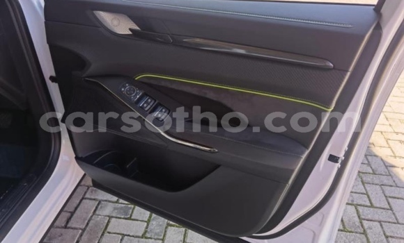 Buy Used Haval H6 White Car in Maputsoe in Leribe Buy Used Haval H6 White Car in Maputsoe in Leribe