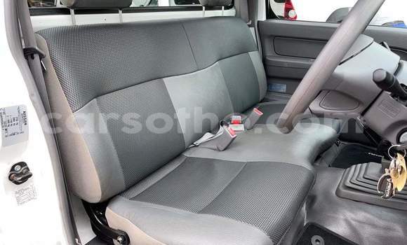 اشتري مستعمل Nissan NP 300 White سيارة في Maseru في Maseru اشتري مستعمل Nissan NP 300 White سيارة في Maseru في Maseru