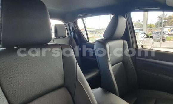 اشتري مستعمل Toyota Hilux White سيارة في Maseru في Maseru اشتري مستعمل Toyota Hilux White سيارة في Maseru في Maseru