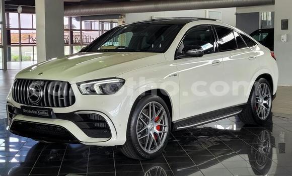 اشتري مستعمل Mercedes-Benz AMG GLC White سيارة في Maseru في Maseru