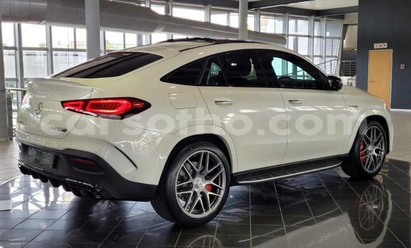 Acheter Occasion Voiture Mercedes-Benz AMG GLC Blanc à Maseru, Maseru Acheter Occasion Voiture Mercedes-Benz AMG GLC Blanc à Maseru, Maseru