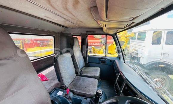 اشتري مستعمل Nissan UD White شاحنة في Maseru في Maseru اشتري مستعمل Nissan UD White شاحنة في Maseru في Maseru