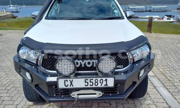 اشتري مستعمل Toyota Hilux White سيارة في Maseru في Maseru اشتري مستعمل Toyota Hilux White سيارة في Maseru في Maseru