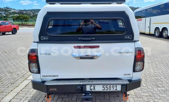 اشتري مستعمل Toyota Hilux White سيارة في Maseru في Maseru اشتري مستعمل Toyota Hilux White سيارة في Maseru في Maseru