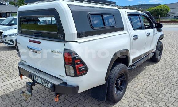 اشتري مستعمل Toyota Hilux White سيارة في Maseru في Maseru اشتري مستعمل Toyota Hilux White سيارة في Maseru في Maseru