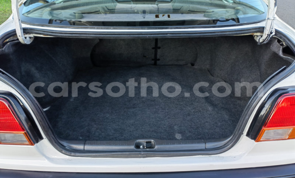 اشتري مستعمل Toyota Corolla White سيارة في Maseru في Maseru اشتري مستعمل Toyota Corolla White سيارة في Maseru في Maseru