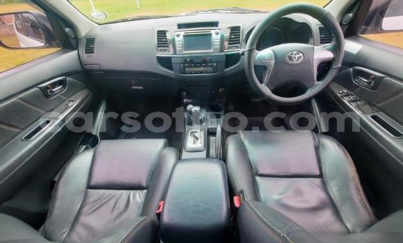 Acheter Occasion Voiture Toyota Fortuner Blanc à Maseru, Maseru Acheter Occasion Voiture Toyota Fortuner Blanc à Maseru, Maseru