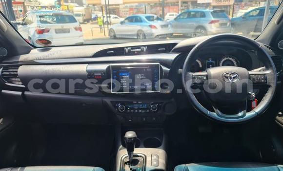 اشتري مستعمل Toyota Hilux White سيارة في Maseru في Maseru اشتري مستعمل Toyota Hilux White سيارة في Maseru في Maseru