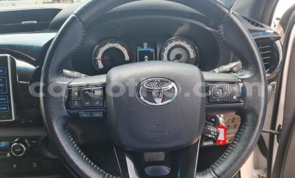 اشتري مستعمل Toyota Hilux White سيارة في Maseru في Maseru اشتري مستعمل Toyota Hilux White سيارة في Maseru في Maseru