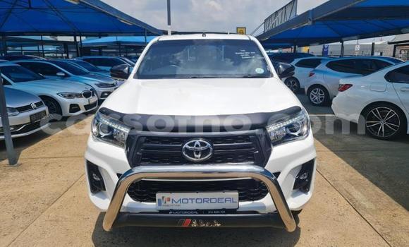 اشتري مستعمل Toyota Hilux White سيارة في Maseru في Maseru اشتري مستعمل Toyota Hilux White سيارة في Maseru في Maseru