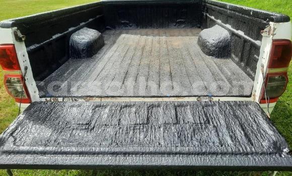 اشتري مستعمل Toyota Hilux White سيارة في Maseru في Maseru اشتري مستعمل Toyota Hilux White سيارة في Maseru في Maseru