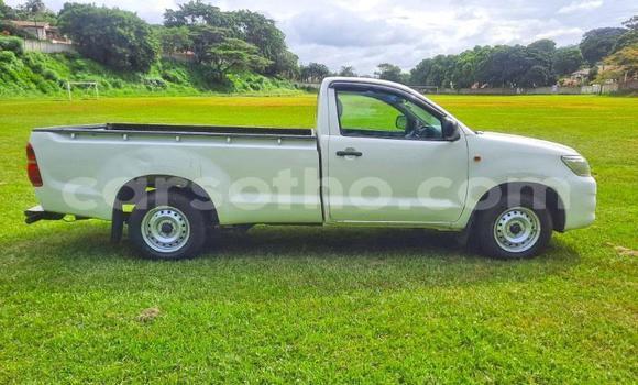 اشتري مستعمل Toyota Hilux White سيارة في Maseru في Maseru اشتري مستعمل Toyota Hilux White سيارة في Maseru في Maseru