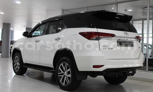 اشتري مستعمل Toyota Fortuner White سيارة في Butha–Buthe في Thaba-Tseka اشتري مستعمل Toyota Fortuner White سيارة في Butha–Buthe في Thaba-Tseka