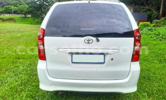 Sayi Na hannu Toyota Avanza White Mota in Maseru a Maseru Sayi Na hannu Toyota Avanza White Mota in Maseru a Maseru