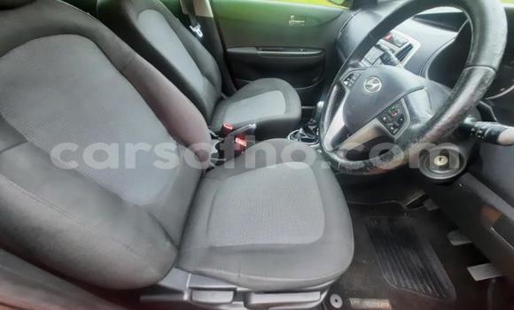 Sayi Na hannu Hyundai i20 Red Mota in Maseru a Maseru Sayi Na hannu Hyundai i20 Red Mota in Maseru a Maseru