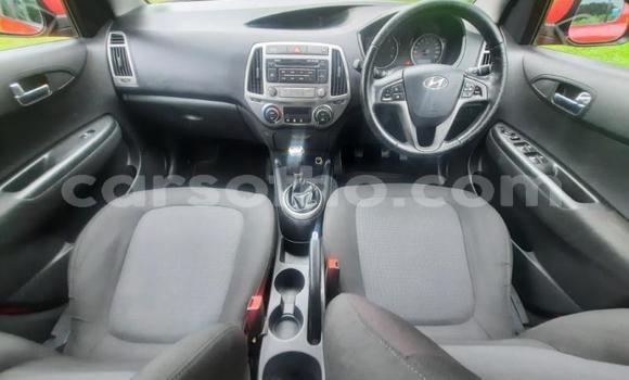 Sayi Na hannu Hyundai i20 Red Mota in Maseru a Maseru Sayi Na hannu Hyundai i20 Red Mota in Maseru a Maseru