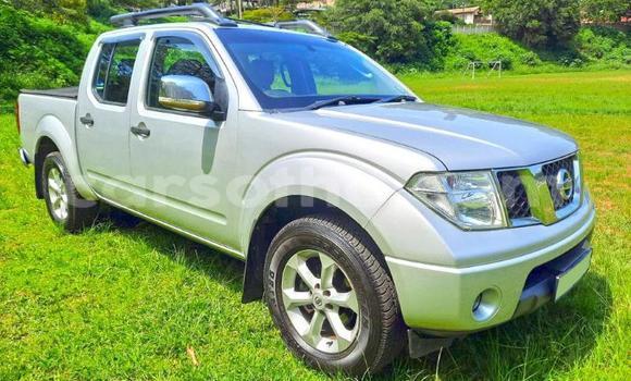 اشتري مستعمل Nissan Navara Silver سيارة في Maseru في Maseru