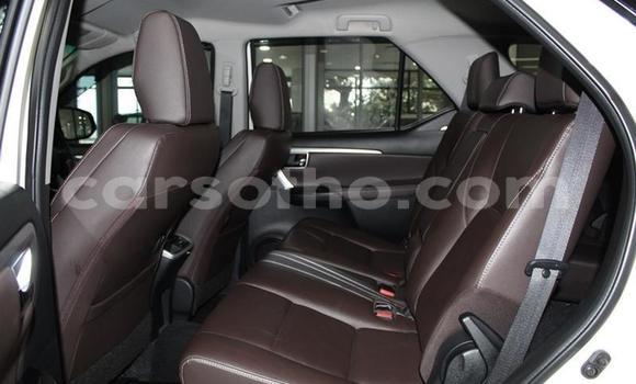 اشتري مستعمل Toyota Fortuner White سيارة في Butha–Buthe في Thaba-Tseka اشتري مستعمل Toyota Fortuner White سيارة في Butha–Buthe في Thaba-Tseka