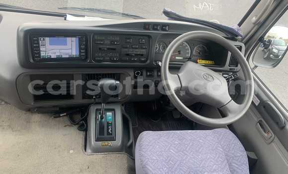 اشتري مستعمل Toyota Coaster Silver سيارة في Maseru في Maseru اشتري مستعمل Toyota Coaster Silver سيارة في Maseru في Maseru