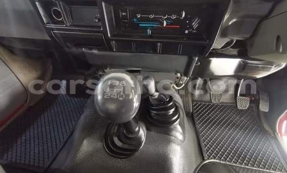 Sayi Na hannu Toyota Land Cruiser Red Mota in Maseru a Maseru Sayi Na hannu Toyota Land Cruiser Red Mota in Maseru a Maseru
