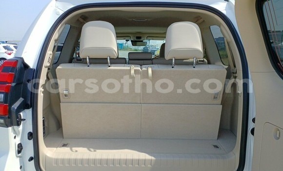 اشتري مستعمل Toyota Land Cruiser Prado White سيارة في Mokhotlong في Berea اشتري مستعمل Toyota Land Cruiser Prado White سيارة في Mokhotlong في Berea