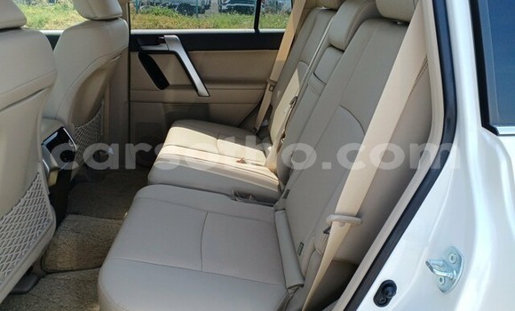 اشتري مستعمل Toyota Land Cruiser Prado White سيارة في Mokhotlong في Berea اشتري مستعمل Toyota Land Cruiser Prado White سيارة في Mokhotlong في Berea
