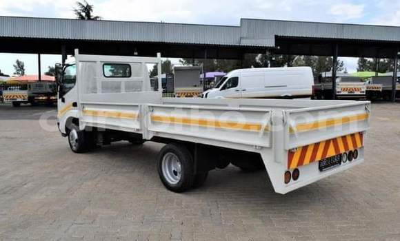 Buy Used Toyota Dyna Silver Truck in Maseru in Maseru Buy Used Toyota Dyna Silver Truck in Maseru in Maseru