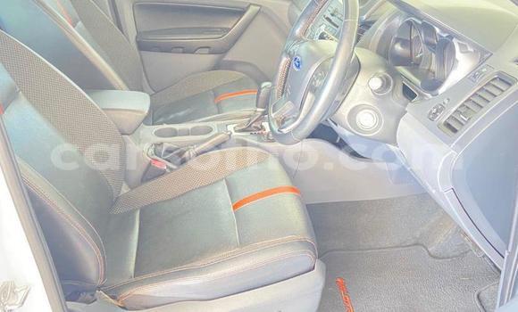 اشتري مستعمل Ford Ranger White سيارة في Maseru في Maseru اشتري مستعمل Ford Ranger White سيارة في Maseru في Maseru