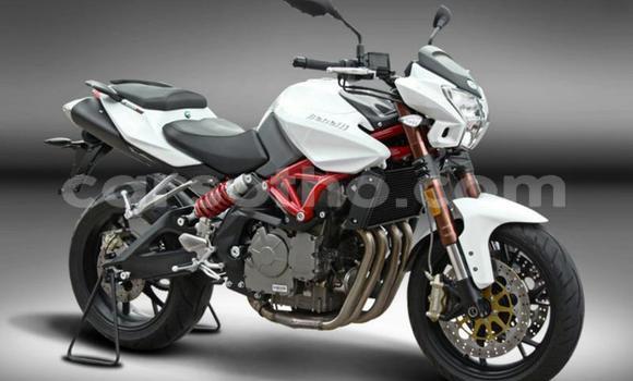 Acheter Occasion Moto Benelli 650 Blanc à Maputsoa, Leribe Acheter Occasion Moto Benelli 650 Blanc à Maputsoa, Leribe