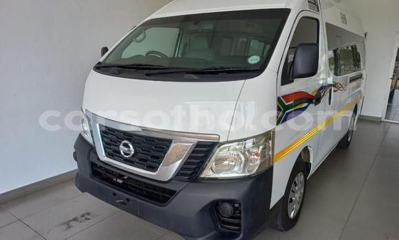 Acheter Occasion Voiture Nissan NV350 Caravan Blanc à Maseru, Maseru Acheter Occasion Voiture Nissan NV350 Caravan Blanc à Maseru, Maseru