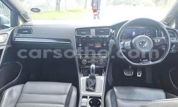 Sayi Na hannu Volkswagen Golf R White Mota in Peka a Leribe Sayi Na hannu Volkswagen Golf R White Mota in Peka a Leribe