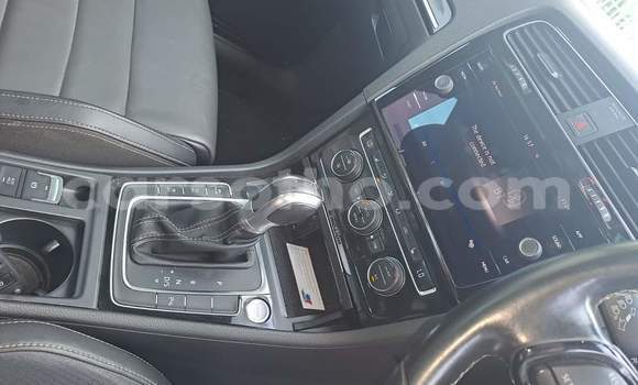 Sayi Na hannu Volkswagen Golf R White Mota in Peka a Leribe Sayi Na hannu Volkswagen Golf R White Mota in Peka a Leribe