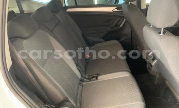 Sayi Na hannu Volkswagen Tiguan White Mota in Maputsoe a Leribe Sayi Na hannu Volkswagen Tiguan White Mota in Maputsoe a Leribe