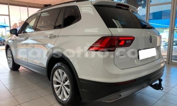 Sayi Na hannu Volkswagen Tiguan White Mota in Maputsoe a Leribe Sayi Na hannu Volkswagen Tiguan White Mota in Maputsoe a Leribe