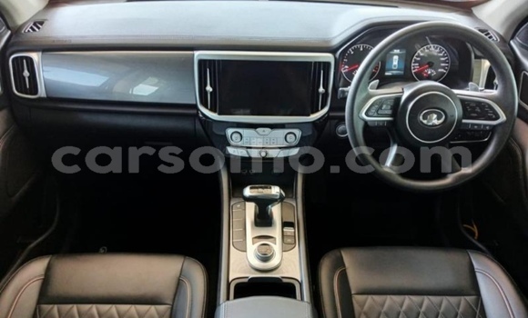 Buy Used Toyota Hilux Red Car in Maputsoe in Leribe Buy Used Toyota Hilux Red Car in Maputsoe in Leribe