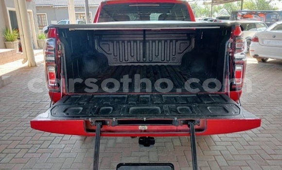 Buy Used Toyota Hilux Red Car in Maputsoe in Leribe Buy Used Toyota Hilux Red Car in Maputsoe in Leribe