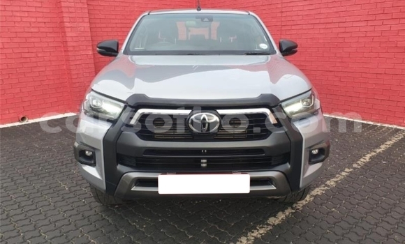 Acheter Occasion Voiture Toyota Hilux Beige à Maputsoe, Leribe Acheter Occasion Voiture Toyota Hilux Beige à Maputsoe, Leribe