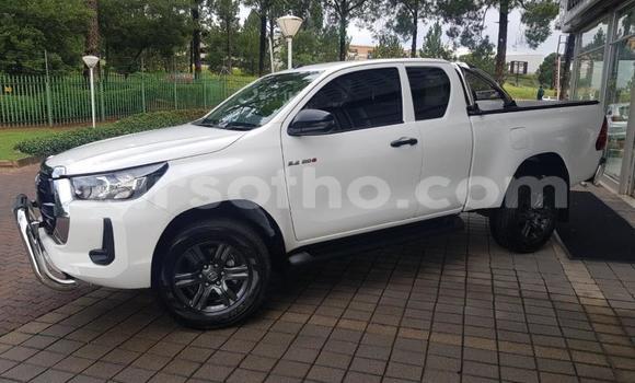 Acheter Occasion Voiture Toyota Hilux Blanc à Maputsoe, Leribe Acheter Occasion Voiture Toyota Hilux Blanc à Maputsoe, Leribe