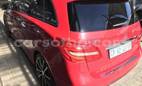 Acheter Occasion Voiture Mercedes-Benz CLC-klasse Rouge à Maputsoa, Leribe Acheter Occasion Voiture Mercedes-Benz CLC-klasse Rouge à Maputsoa, Leribe