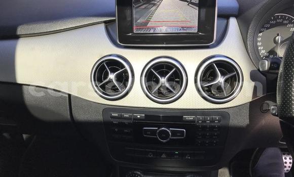 Acheter Occasion Voiture Mercedes-Benz CLC-klasse Rouge à Maputsoa, Leribe Acheter Occasion Voiture Mercedes-Benz CLC-klasse Rouge à Maputsoa, Leribe